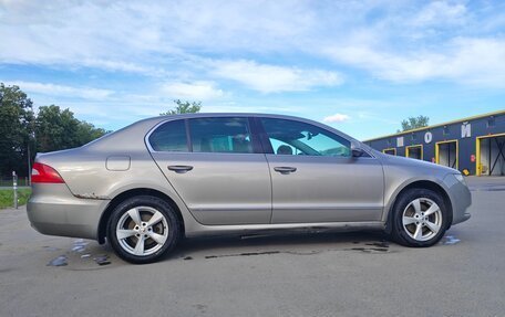 Skoda Superb III рестайлинг, 2010 год, 770 000 рублей, 6 фотография
