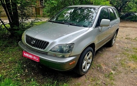 Lexus RX IV рестайлинг, 1999 год, 560 000 рублей, 10 фотография