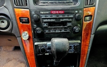 Lexus RX IV рестайлинг, 1999 год, 560 000 рублей, 25 фотография