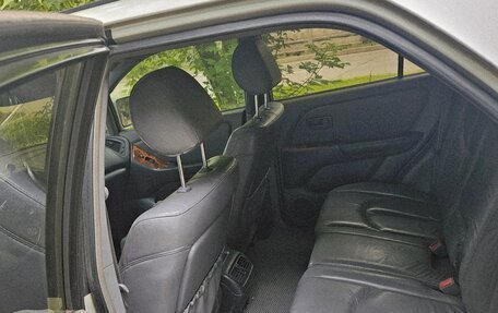 Lexus RX IV рестайлинг, 1999 год, 560 000 рублей, 35 фотография