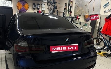 BMW 3 серия, 2011 год, 2 000 000 рублей, 3 фотография
