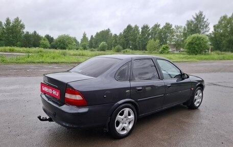 Opel Vectra B рестайлинг, 1998 год, 148 000 рублей, 3 фотография