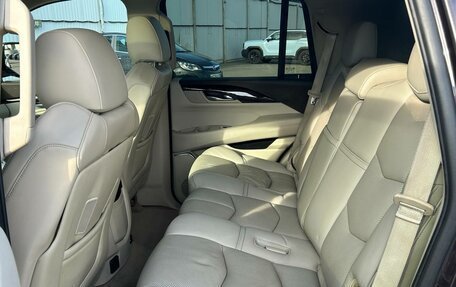 Cadillac Escalade IV, 2015 год, 2 499 000 рублей, 22 фотография