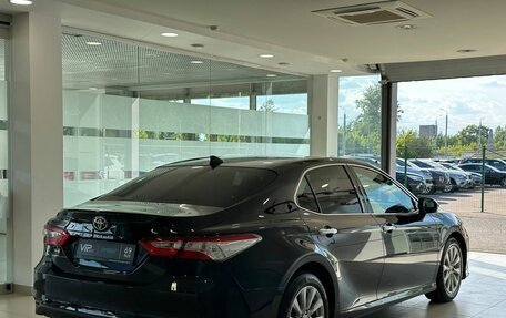 Toyota Camry, 2018 год, 2 647 000 рублей, 4 фотография