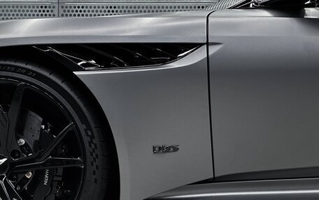 Aston Martin DBS III, 2021 год, 28 000 000 рублей, 9 фотография
