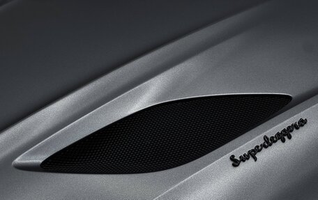 Aston Martin DBS III, 2021 год, 28 000 000 рублей, 10 фотография