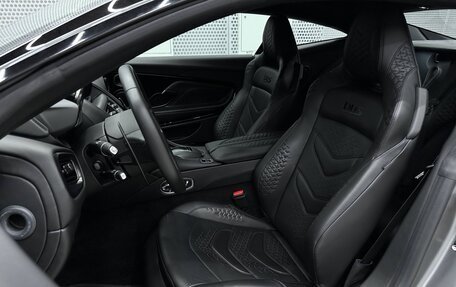 Aston Martin DBS III, 2021 год, 28 000 000 рублей, 15 фотография