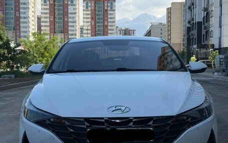 Hyundai Elantra, 2022 год, 1 520 000 рублей, 1 фотография