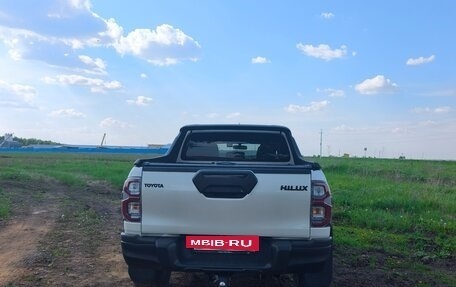Toyota Hilux VIII, 2018 год, 4 000 000 рублей, 13 фотография