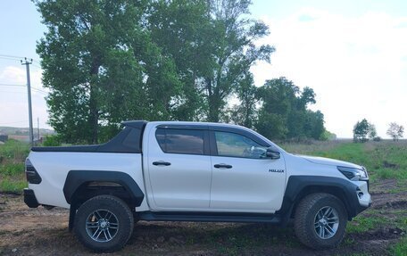 Toyota Hilux VIII, 2018 год, 4 000 000 рублей, 20 фотография