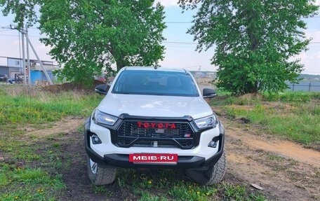 Toyota Hilux VIII, 2018 год, 4 000 000 рублей, 22 фотография