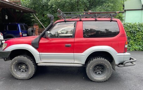 Toyota Land Cruiser Prado 90 рестайлинг, 1996 год, 1 500 000 рублей, 4 фотография