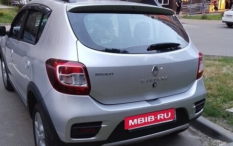 Renault Sandero II рестайлинг, 2016 год, 950 000 рублей, 2 фотография