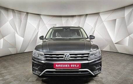 Volkswagen Tiguan II, 2020 год, 2 335 000 рублей, 7 фотография