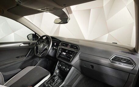 Volkswagen Tiguan II, 2020 год, 2 335 000 рублей, 13 фотография