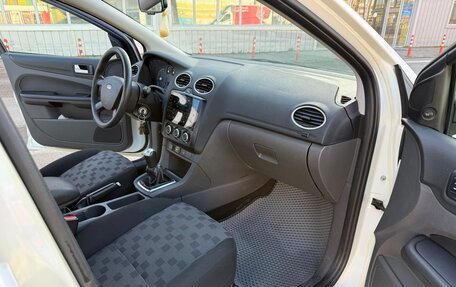 Ford Focus II рестайлинг, 2005 год, 450 000 рублей, 14 фотография