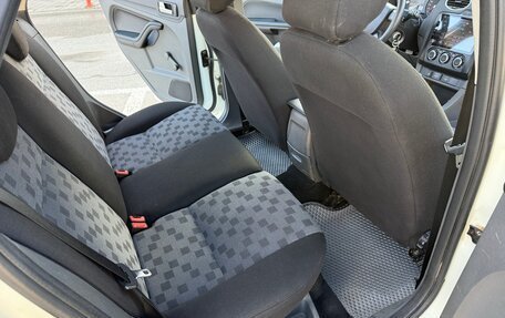 Ford Focus II рестайлинг, 2005 год, 450 000 рублей, 15 фотография