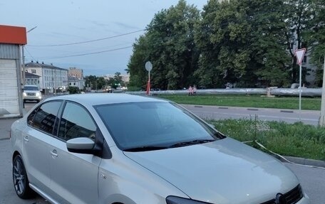 Volkswagen Polo VI (EU Market), 2012 год, 1 000 000 рублей, 3 фотография