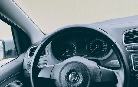 Volkswagen Polo VI (EU Market), 2012 год, 1 000 000 рублей, 14 фотография