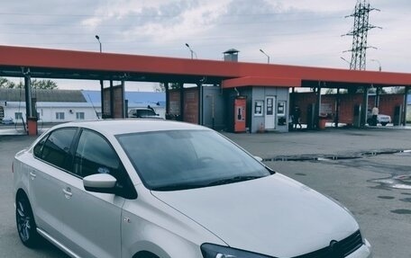 Volkswagen Polo VI (EU Market), 2012 год, 1 000 000 рублей, 9 фотография