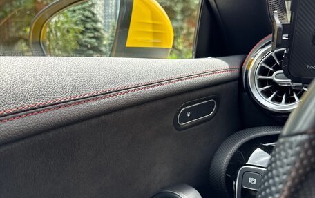 Mercedes-Benz CLA, 2020 год, 3 000 000 рублей, 21 фотография