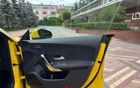 Mercedes-Benz CLA, 2020 год, 3 000 000 рублей, 18 фотография