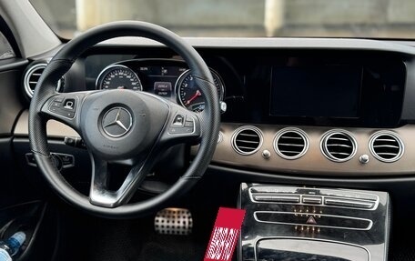 Mercedes-Benz E-Класс, 2016 год, 2 300 000 рублей, 9 фотография