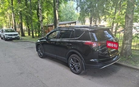 Toyota RAV4, 2015 год, 2 100 000 рублей, 3 фотография