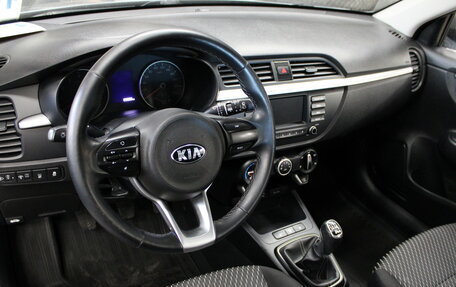 KIA Rio IV, 2019 год, 1 335 000 рублей, 10 фотография