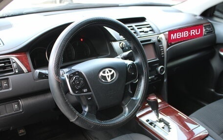 Toyota Camry, 2013 год, 1 589 000 рублей, 10 фотография