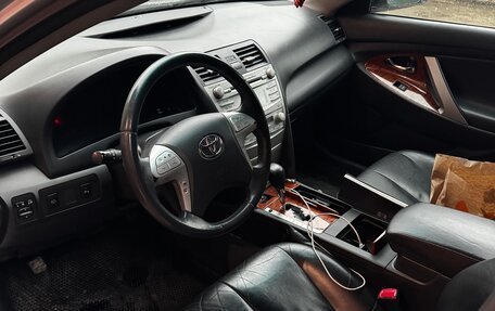 Toyota Camry, 2010 год, 1 020 000 рублей, 4 фотография