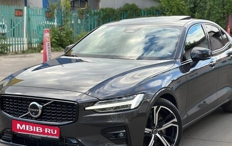 Volvo S60 III, 2023 год, 4 595 000 рублей, 3 фотография