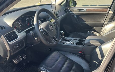 Volkswagen Touareg III, 2012 год, 1 760 000 рублей, 9 фотография