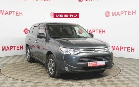 Mitsubishi Outlander III рестайлинг 3, 2014 год, 1 199 000 рублей, 3 фотография