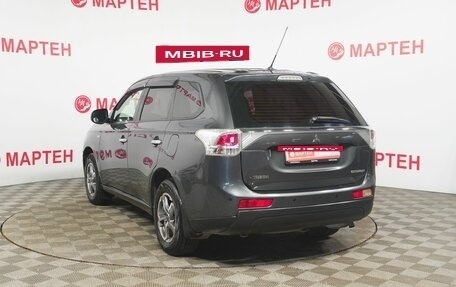 Mitsubishi Outlander III рестайлинг 3, 2014 год, 1 199 000 рублей, 7 фотография