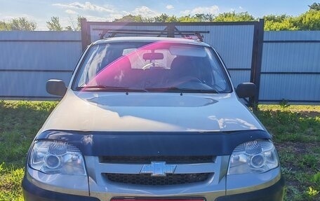 Chevrolet Niva I рестайлинг, 2012 год, 550 000 рублей, 1 фотография