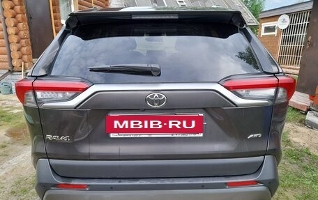 Toyota RAV4, 2020 год, 3 100 000 рублей, 2 фотография