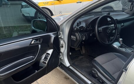 Mercedes-Benz C-Класс, 2005 год, 530 000 рублей, 7 фотография