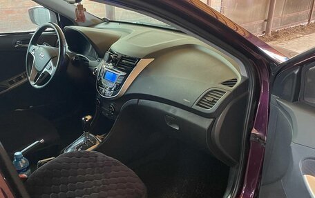 Hyundai Solaris II рестайлинг, 2012 год, 1 015 000 рублей, 14 фотография