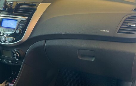 Hyundai Solaris II рестайлинг, 2012 год, 1 015 000 рублей, 16 фотография