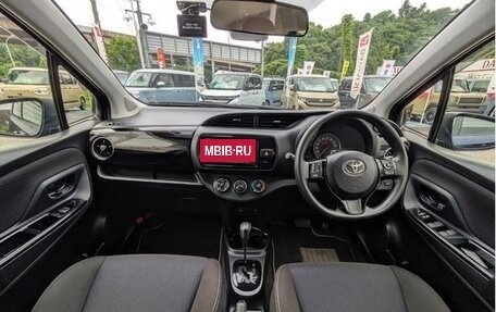Toyota Vitz, 2019 год, 870 000 рублей, 9 фотография