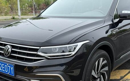 Volkswagen Tiguan II, 2022 год, 1 850 001 рублей, 5 фотография