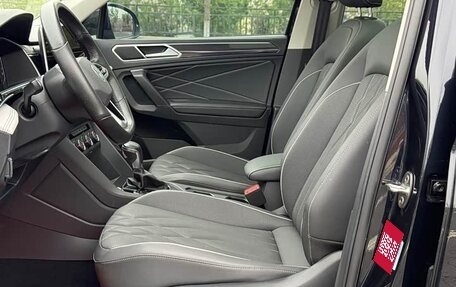 Volkswagen Tiguan II, 2022 год, 1 850 001 рублей, 8 фотография