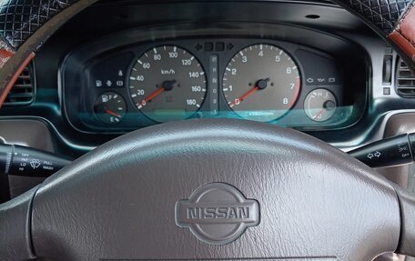 Nissan Bluebird XI, 2000 год, 180 000 рублей, 5 фотография