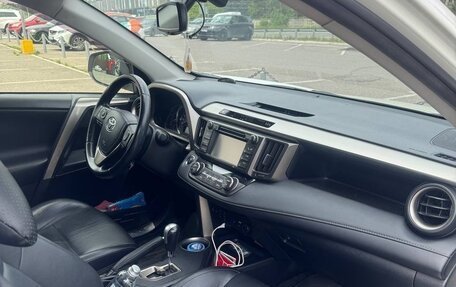 Toyota RAV4, 2013 год, 1 700 000 рублей, 9 фотография