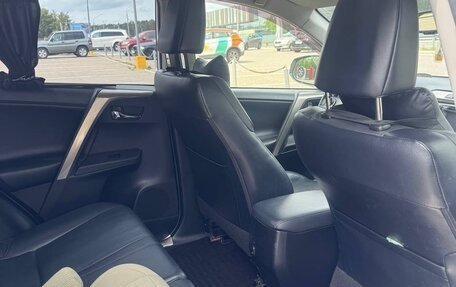 Toyota RAV4, 2013 год, 1 700 000 рублей, 10 фотография