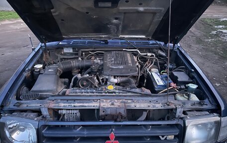Mitsubishi Pajero III рестайлинг, 1997 год, 320 000 рублей, 8 фотография