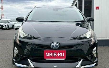 Toyota Prius IV XW50, 2018 год, 1 350 000 рублей, 4 фотография
