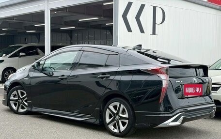 Toyota Prius IV XW50, 2018 год, 1 350 000 рублей, 7 фотография