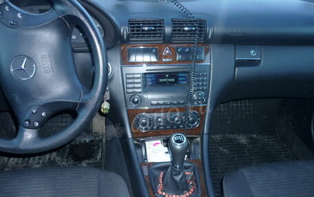 Mercedes-Benz C-Класс, 2006 год, 550 000 рублей, 4 фотография